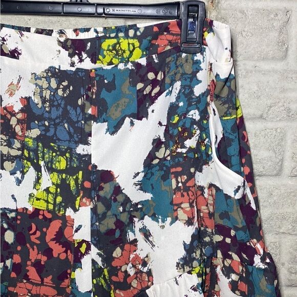 NWT MSRP $138 BCBGMAXAZRIA Printed High-Rise Shorts Women's Size Large - Picture 3 of 8